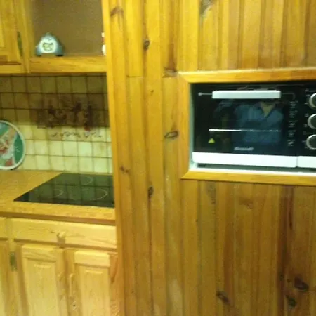 Appartement Au Coeur De Super Besse, Acces Direct Aux Pistes Et Commerces - Fr-1-814-51 Besse-et-Saint-Anastaise