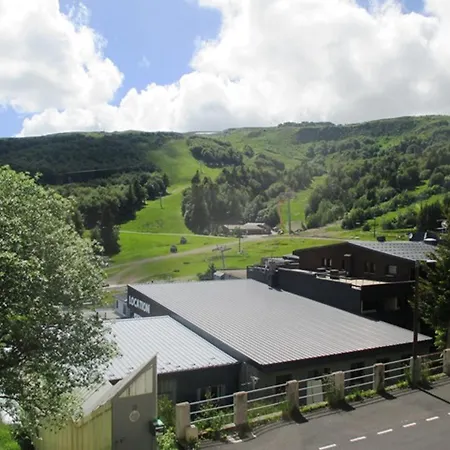 Appartement Au Coeur De Super Besse, Acces Direct Aux Pistes Et Commerces - Fr-1-814-51 *
